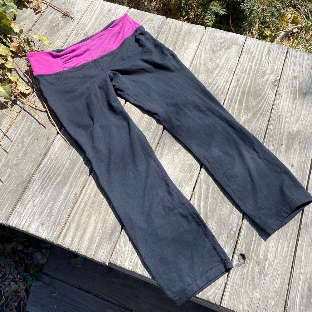 Lululemon Basic Crop - image 3